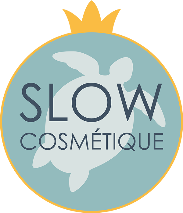 SLOW COSMETIQUE, label remis à des produits aux formules propres et au marketing raisonnable.